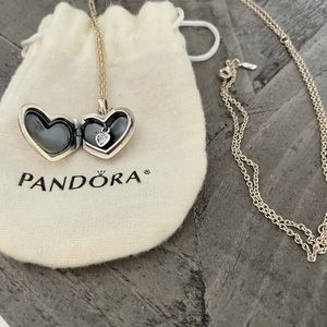 PANDORA HEART LOCKET NECKLACE